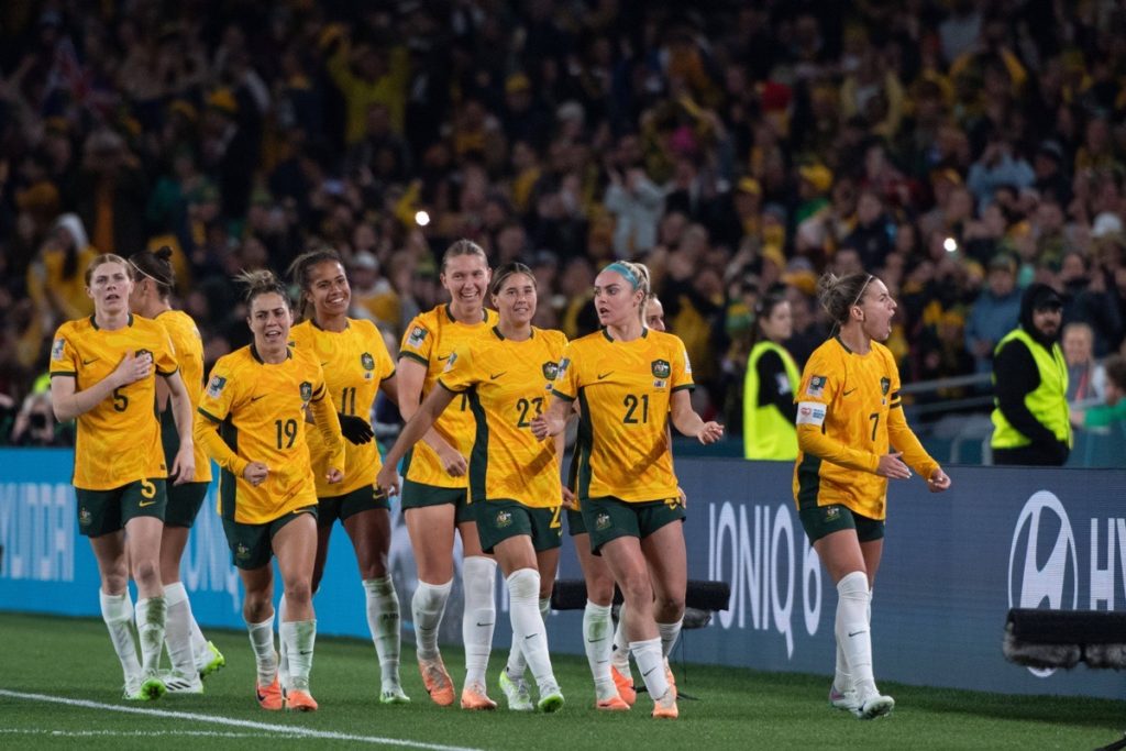 Australien feiert den 1:0 Auftaktsieg am 20.7.2023 in Sydney gegen Irland (xEibner-Pressefoto/Memmlerx EP_MMR (Copyright Imago))