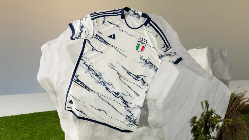 Italien WM Awaytrikot 2023